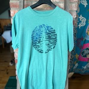 Tentree - mens t-shirt, size large, very cool. Excellent preowned Condition